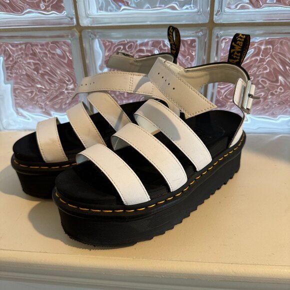 Dr. Martens Blaire Hydro Leather Platform Strap Sandals Size 9 - Picture 1 of 4